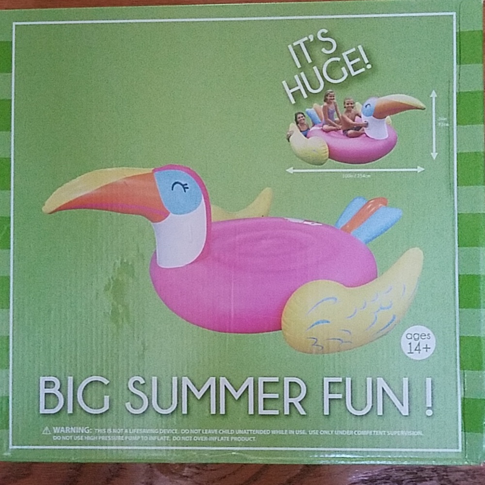 Toucan pool Float